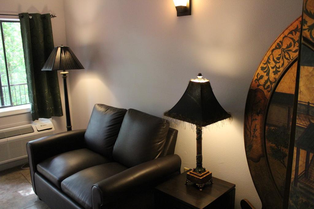 Brydan Suites Eureka Springs Εξωτερικό φωτογραφία